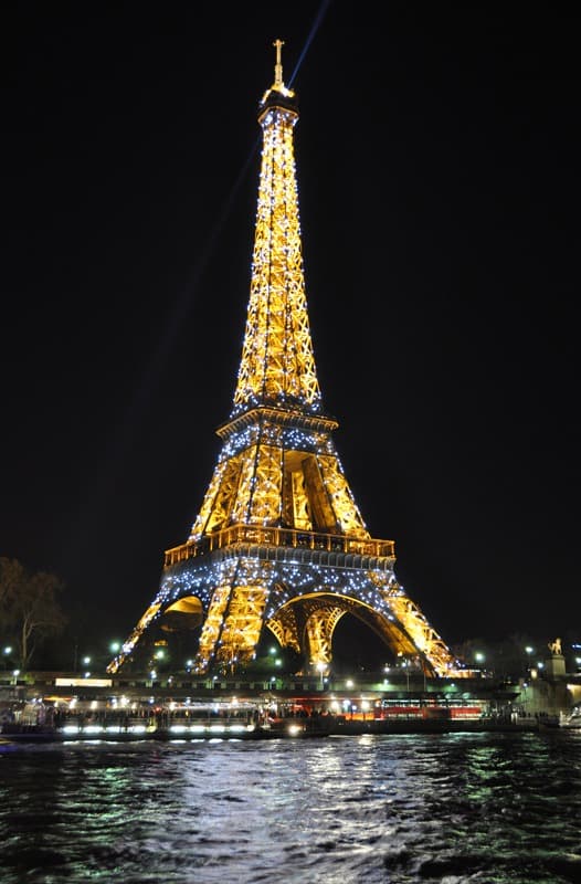 <span  class="uc_style_uc_tiles_grid_image_elementor_uc_items_attribute_title" style="color:#ffffff;">0250</span>