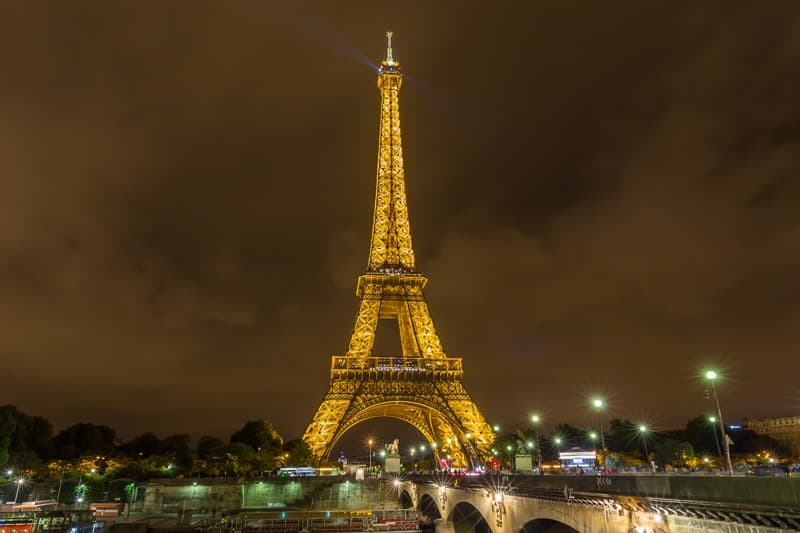 <span  class="uc_style_uc_tiles_grid_image_elementor_uc_items_attribute_title" style="color:#ffffff;">0412</span>