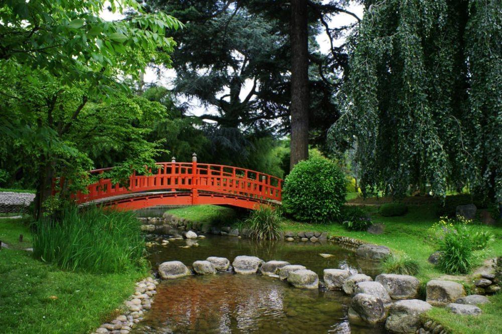 <span  class="uc_style_uc_tiles_grid_image_elementor_uc_items_attribute_title" style="color:#ffffff;">2694</span>